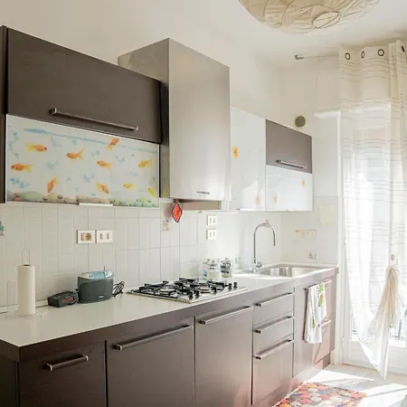 شقة 073c - Casa Con Attico Privato, 10 Minuti Dal Mare Spiaggie A Piedi *